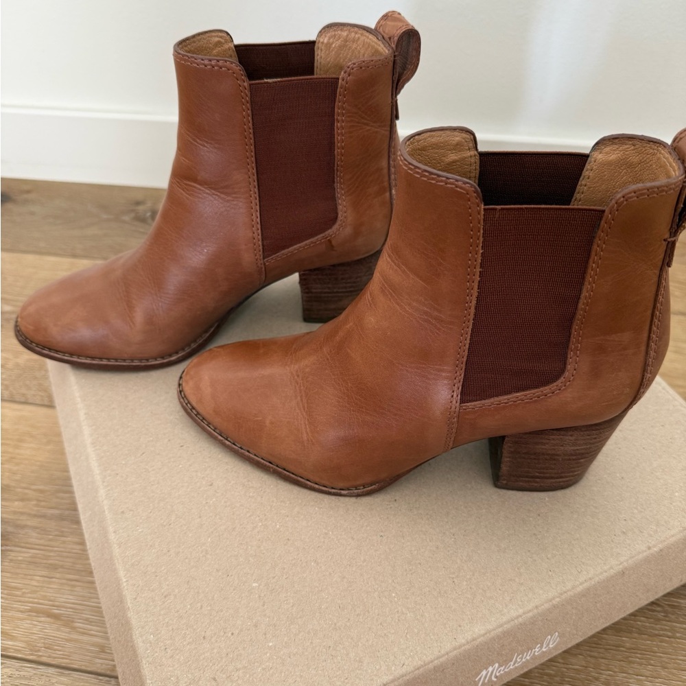 Madewell Regan Heeled Chelsea Boots - Picture 6 of 11